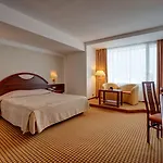 Aro Palace Hotel 5*