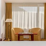 アロ パレス ホテル 5*