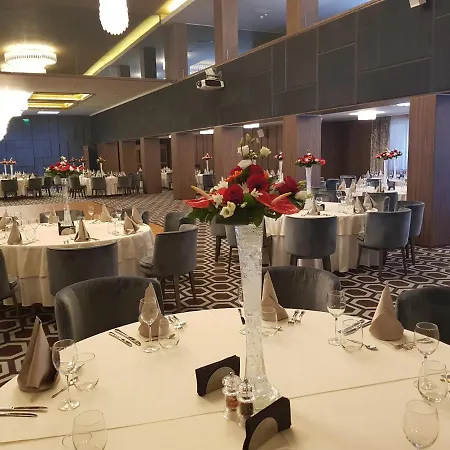 Aro Palace Hotel 5*