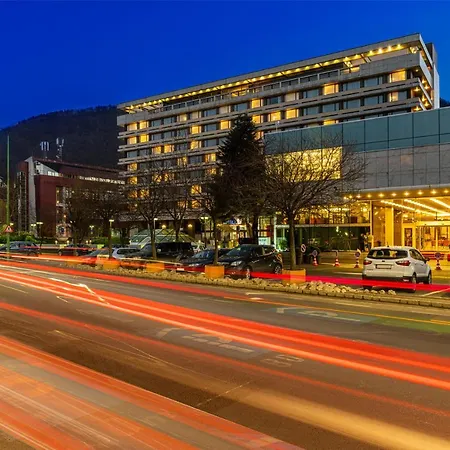 Aro Palace Hotel
