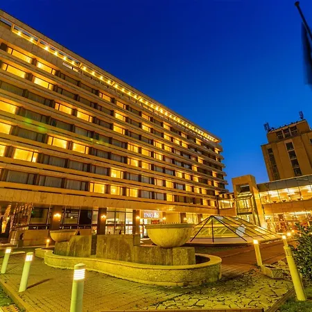 Aro Palace