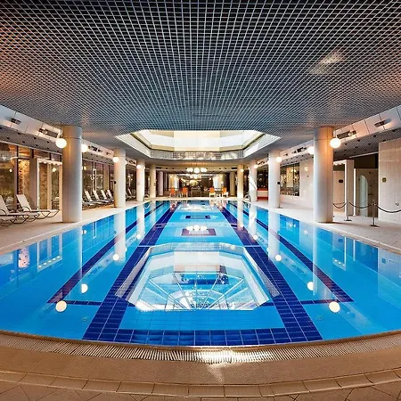 Hotel Aro Palace 5*