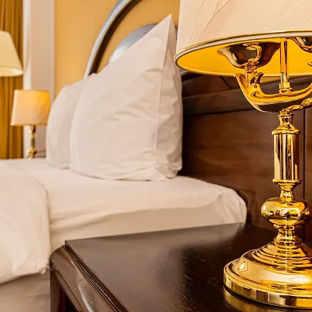 Aro Palace Hotel 5*