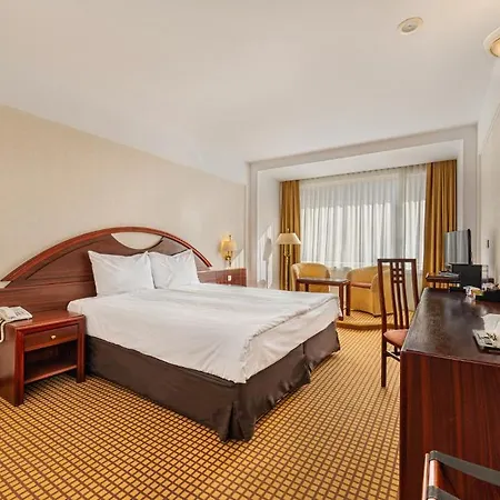 Aro Palace 5* Braszów