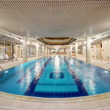 Hotel Aro Palace 5*