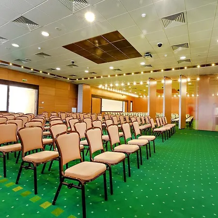Aro Palace Hotel