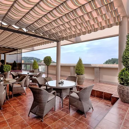Aro Palace 5*