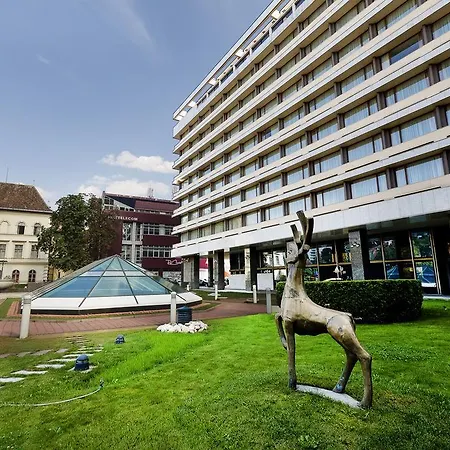 Aro Palace Hotel 5*