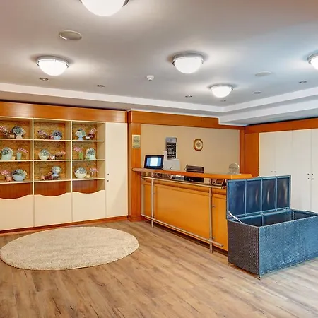 Aro Palace 5*